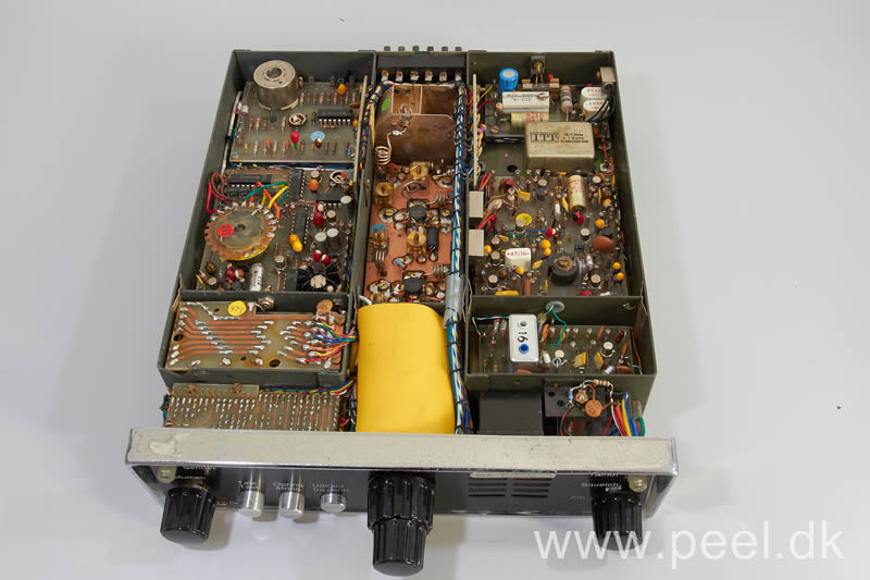 AP749OB_06.jpg