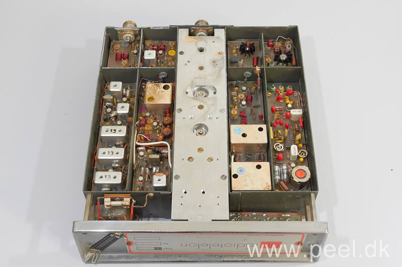 AP749RC_09.jpg