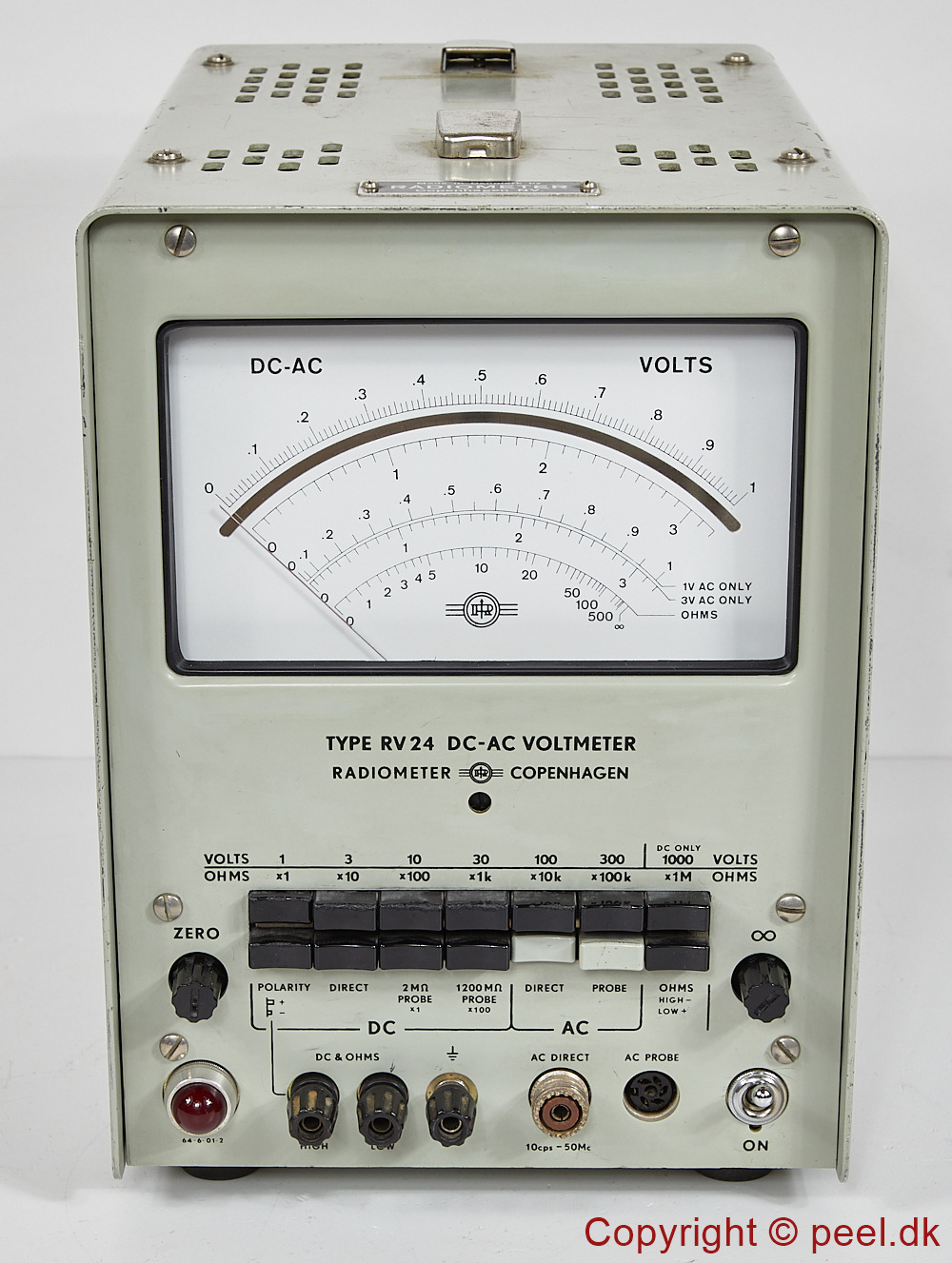 RV24_01.jpg