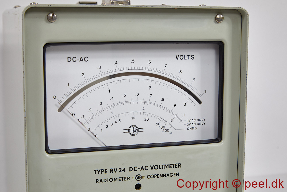 RV24_03.jpg