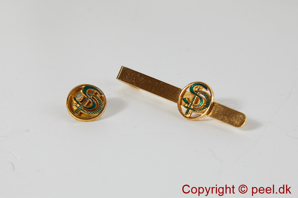 Merchandise_005.jpg