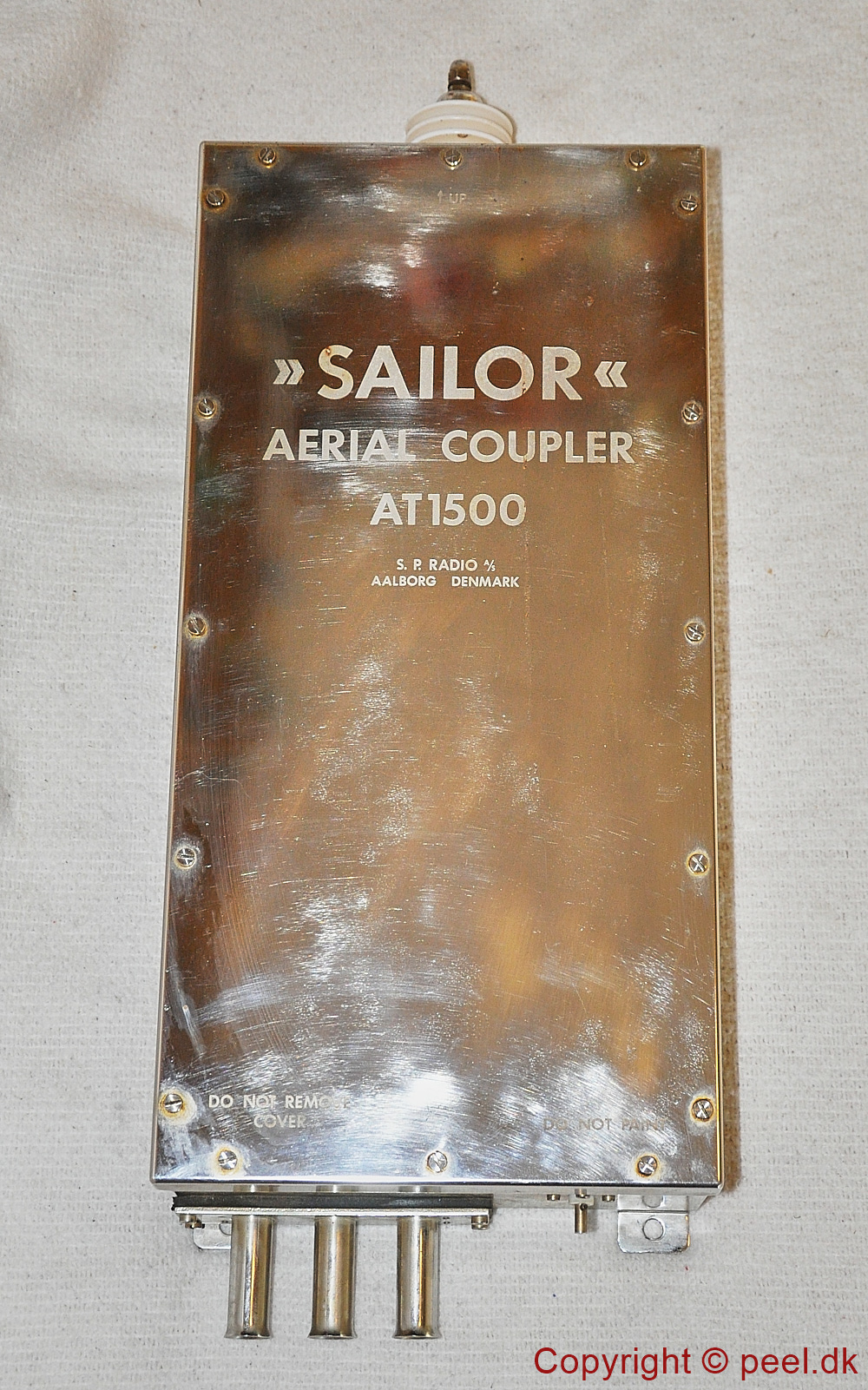 AT1500_01.jpg