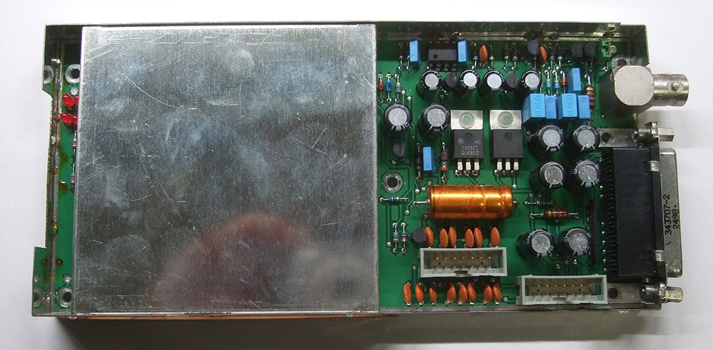 R2120_05.jpg