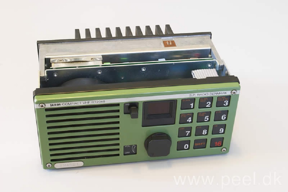 RT2048_02.jpg
