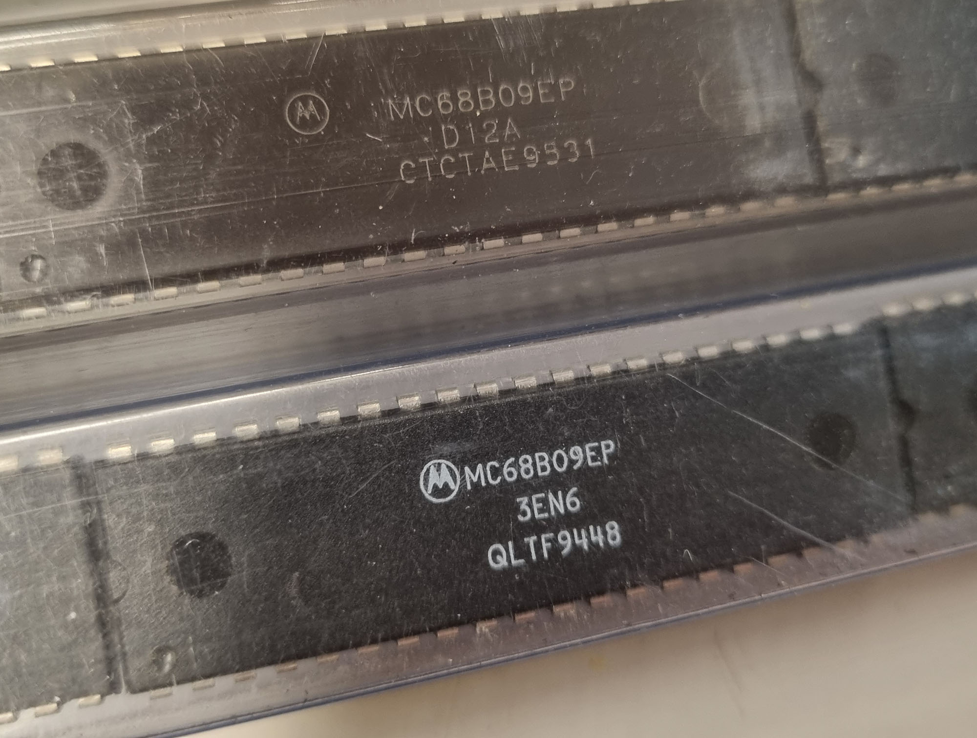 MC68B09P 2Mhz 8-bit - hovedbillede