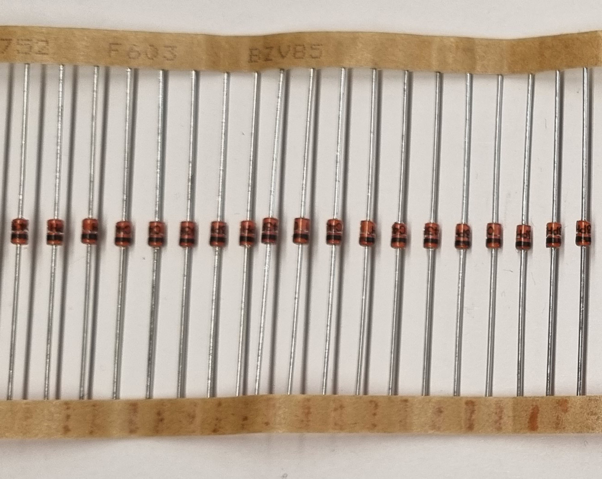 Diode BZV85-C43 - hovedbillede