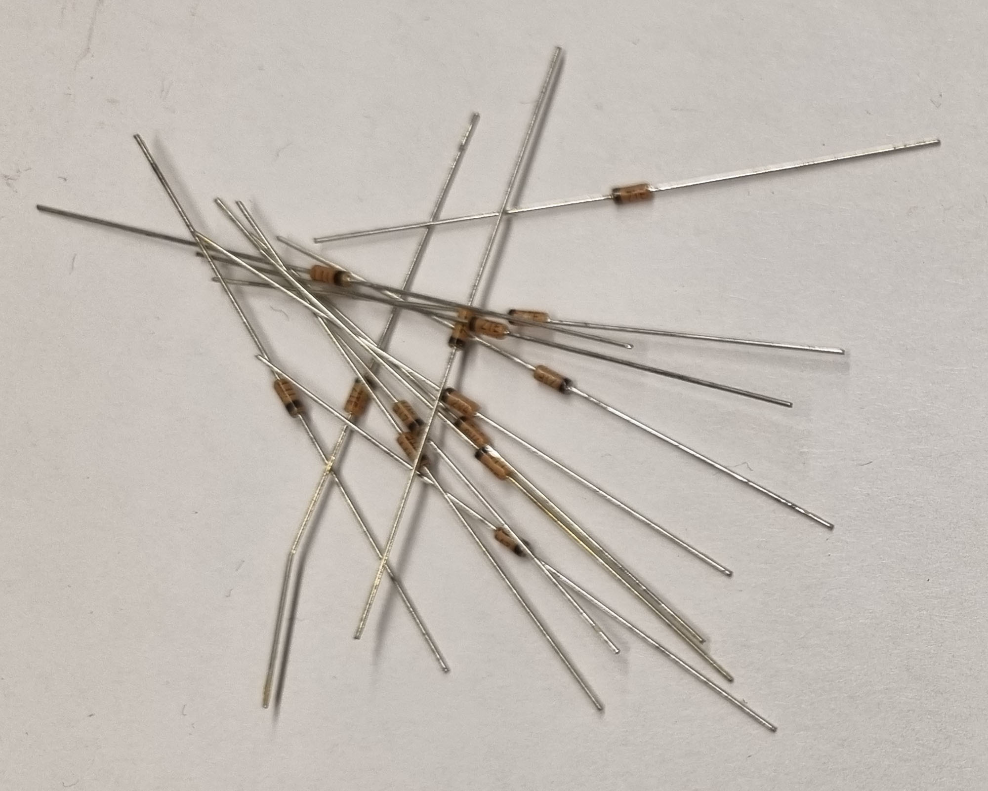 Diode ZTE2V4 - hovedbillede