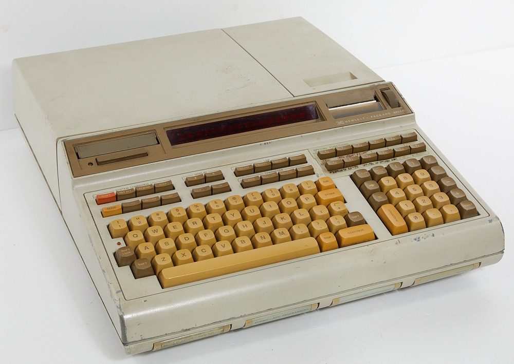 HP 9825A - hovedbillede