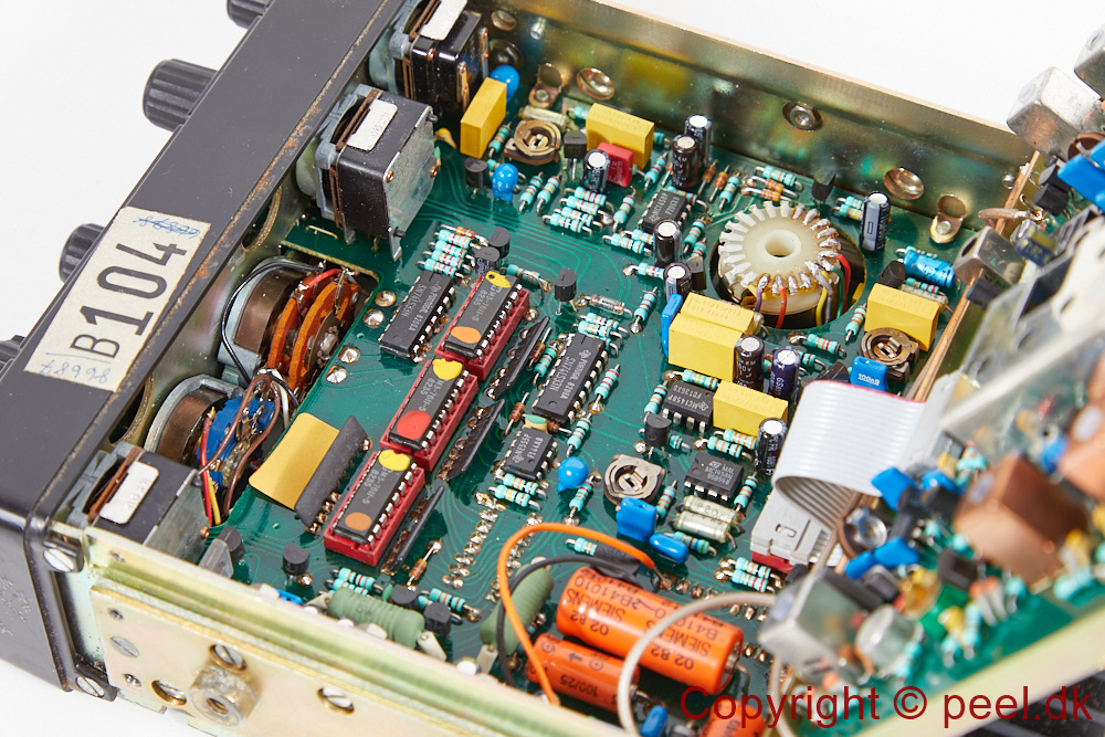 RS8000_09.jpg